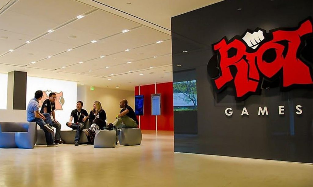 Riot Games ponownie pozwane. CEO firmy oskarżony o molestowanie i seksizm
